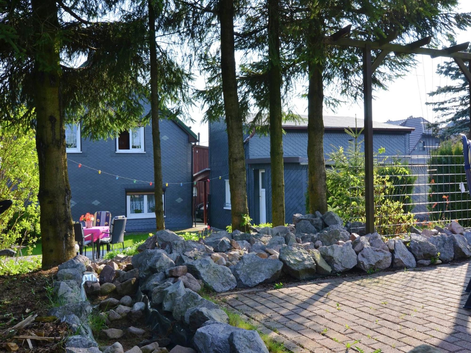 Holiday Home In Neustadt Am Rennsteig With Pond Eksteriør billede