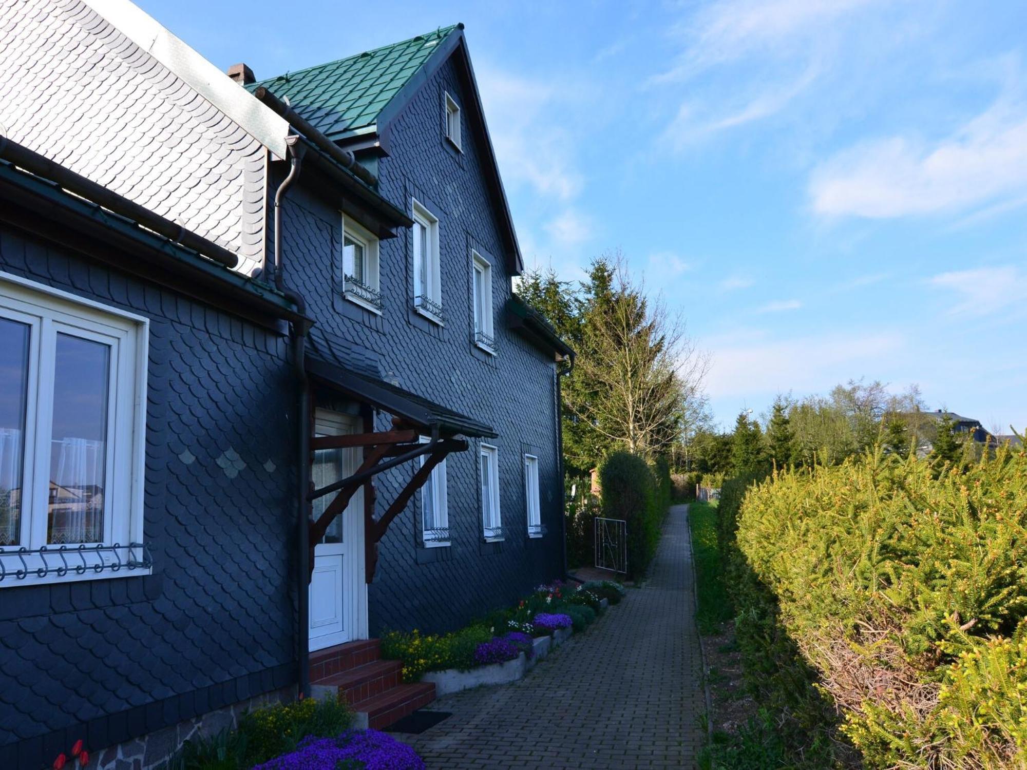 Holiday Home In Neustadt Am Rennsteig With Pond Eksteriør billede