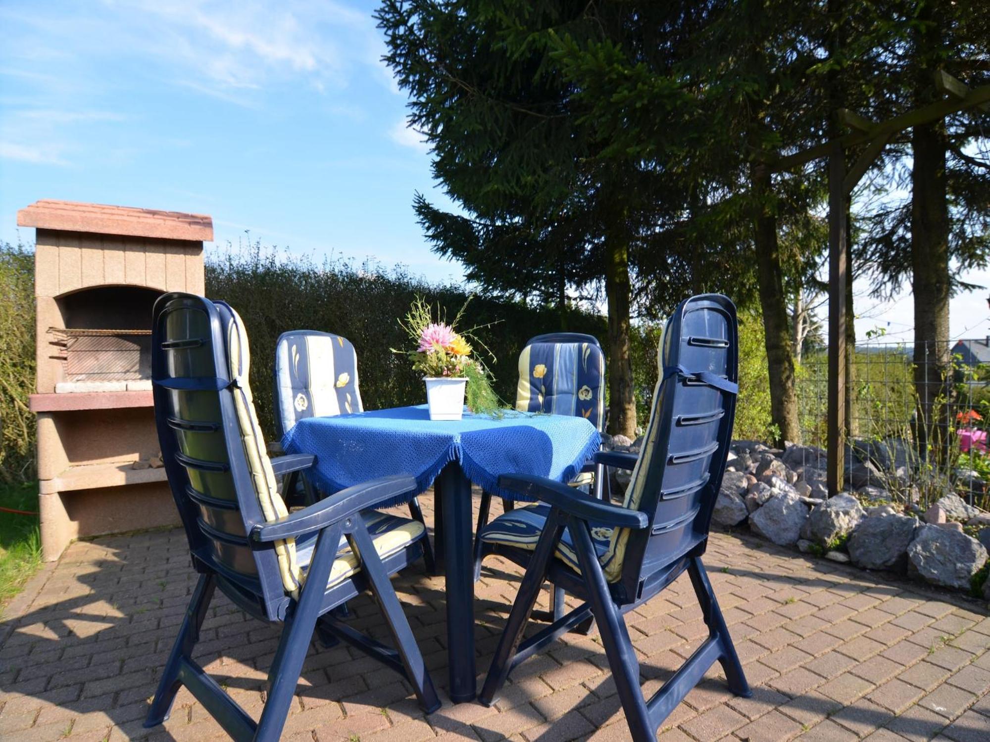 Holiday Home In Neustadt Am Rennsteig With Pond Eksteriør billede