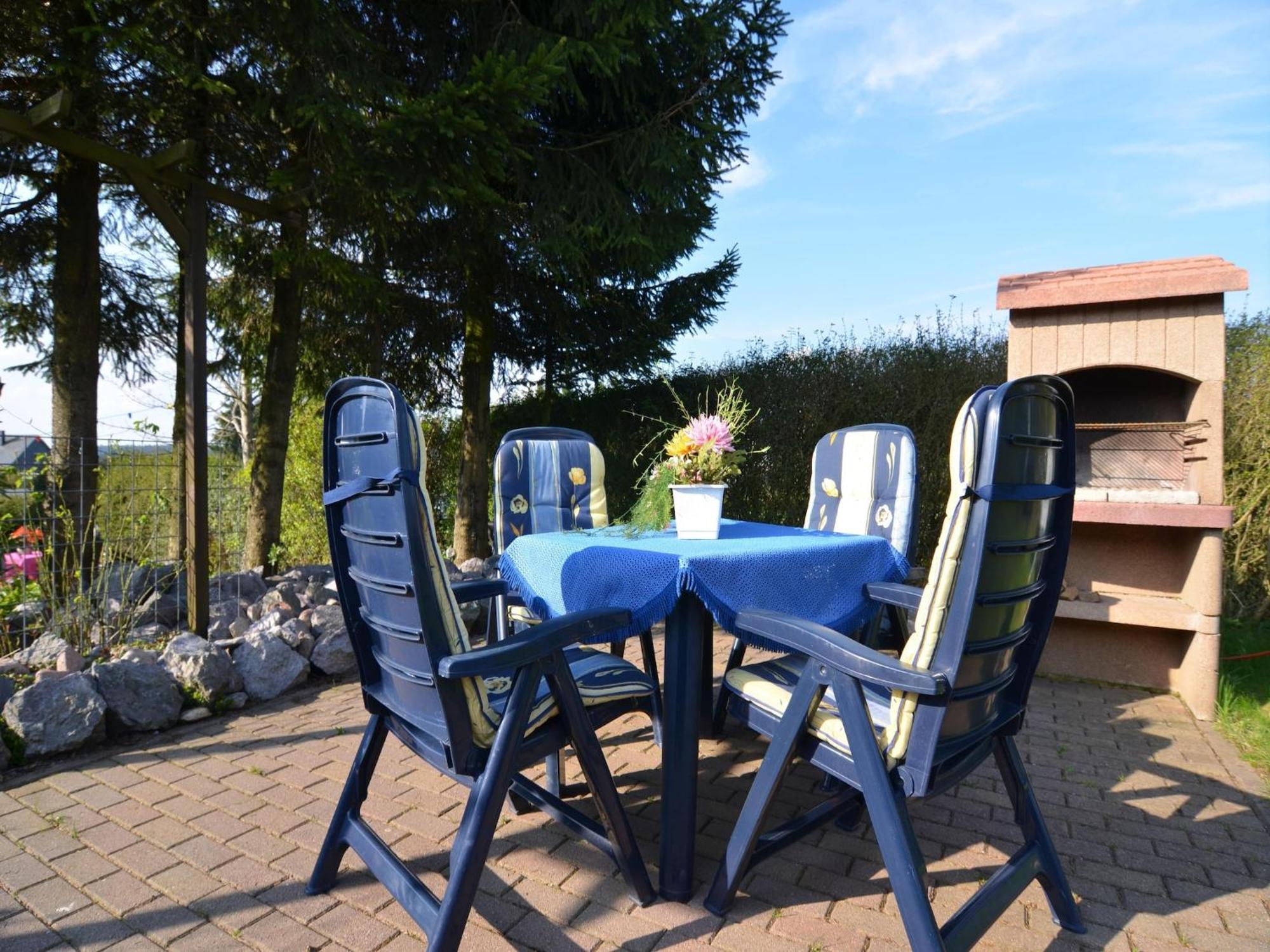 Holiday Home In Neustadt Am Rennsteig With Pond Eksteriør billede